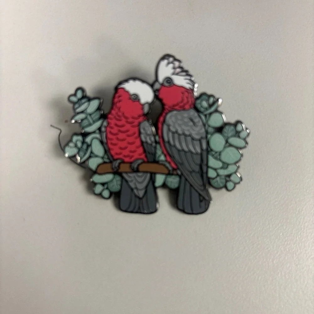 Cockatoo bird enamel pin